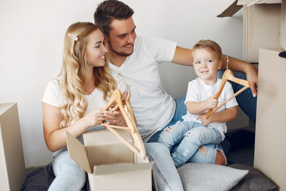 family-moving-and